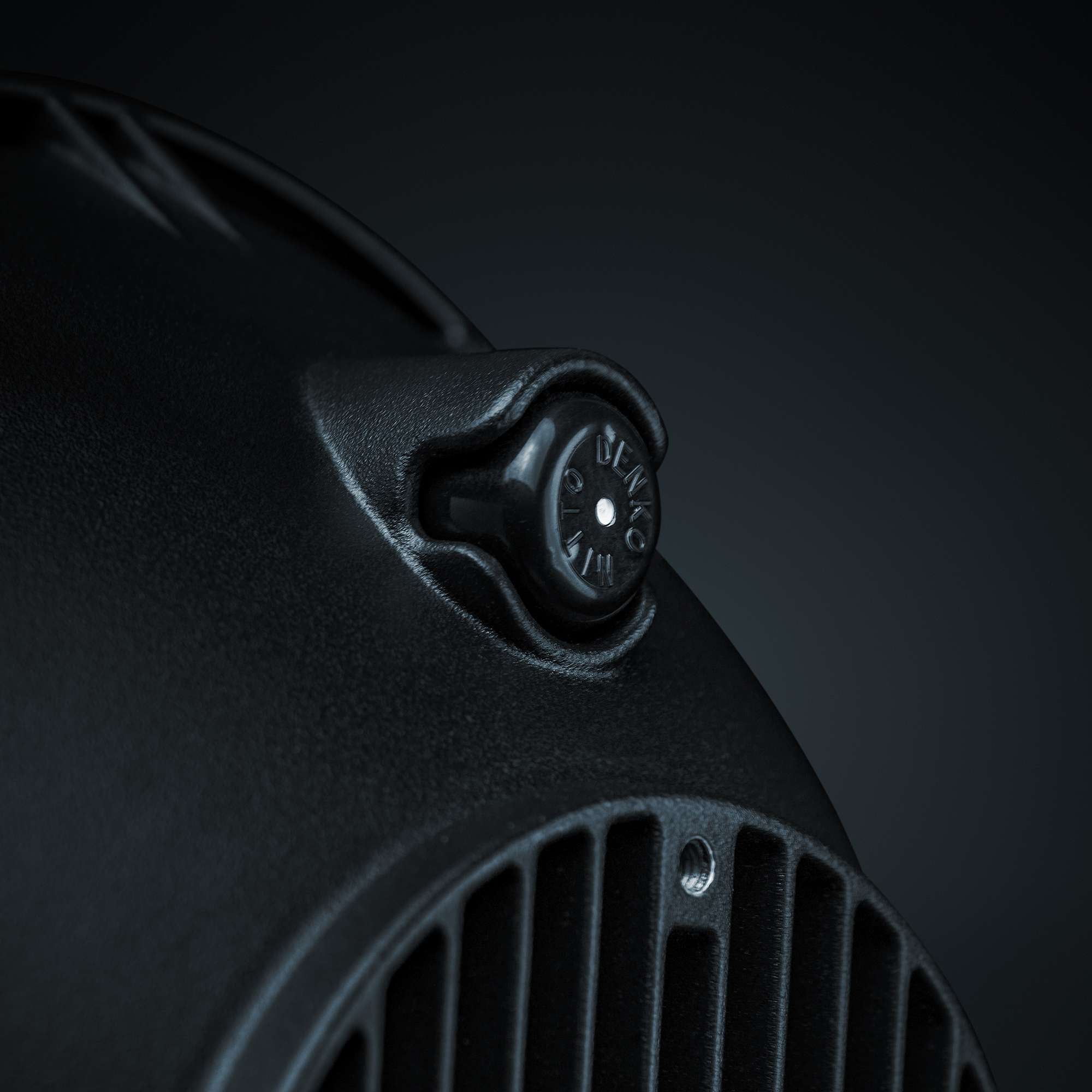 Strands IZE LED OG DRIVING LIGHT 9″