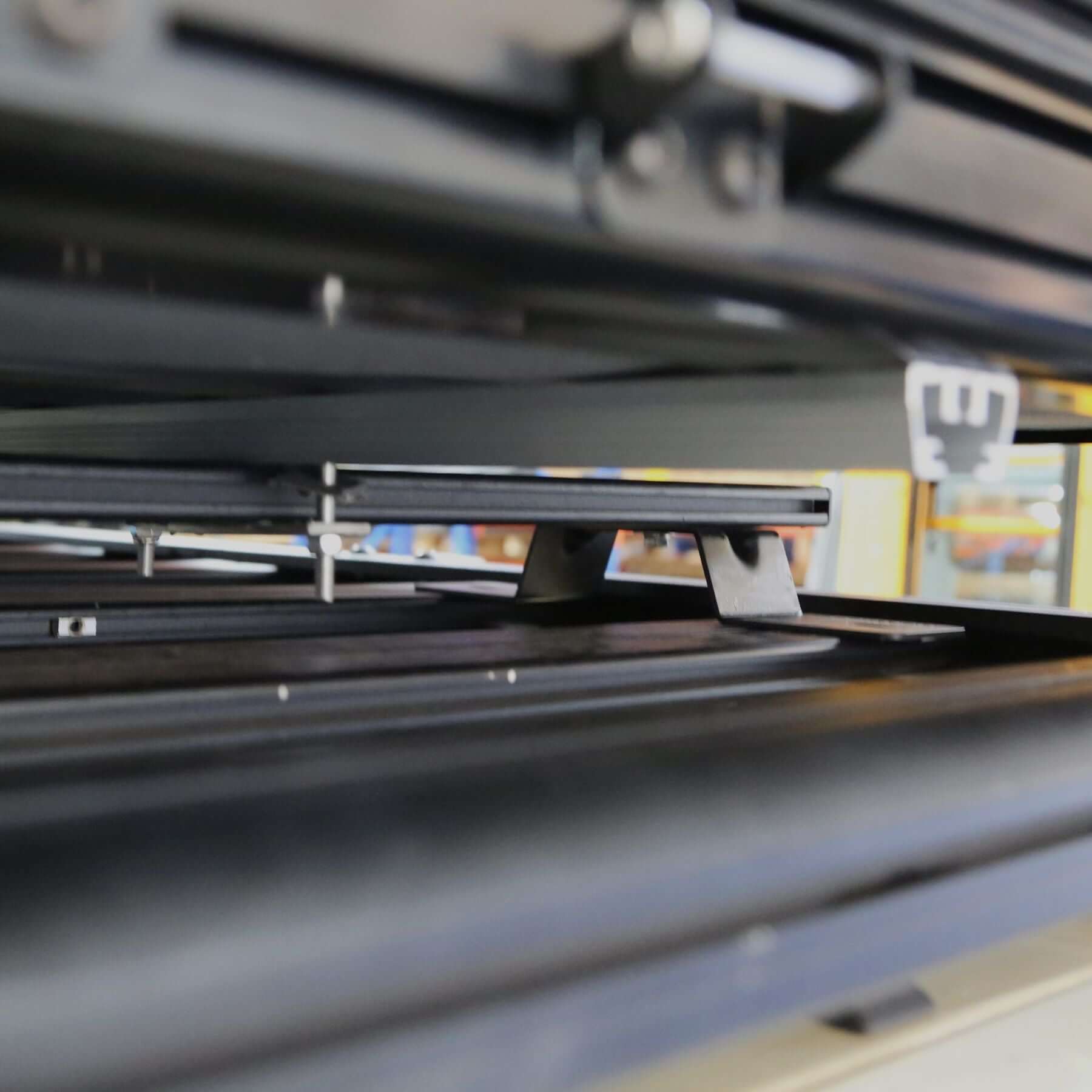 Befestigungskit für Dachzelt