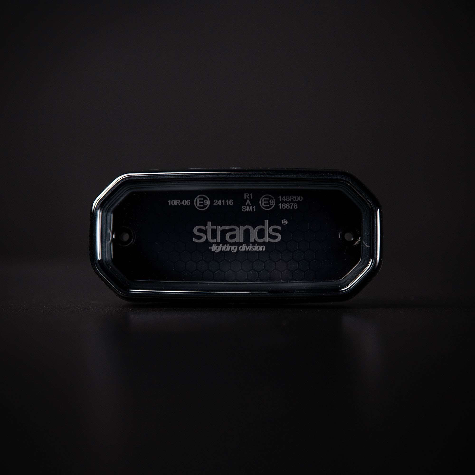 Strands FOR9T Scale Rear Position Light