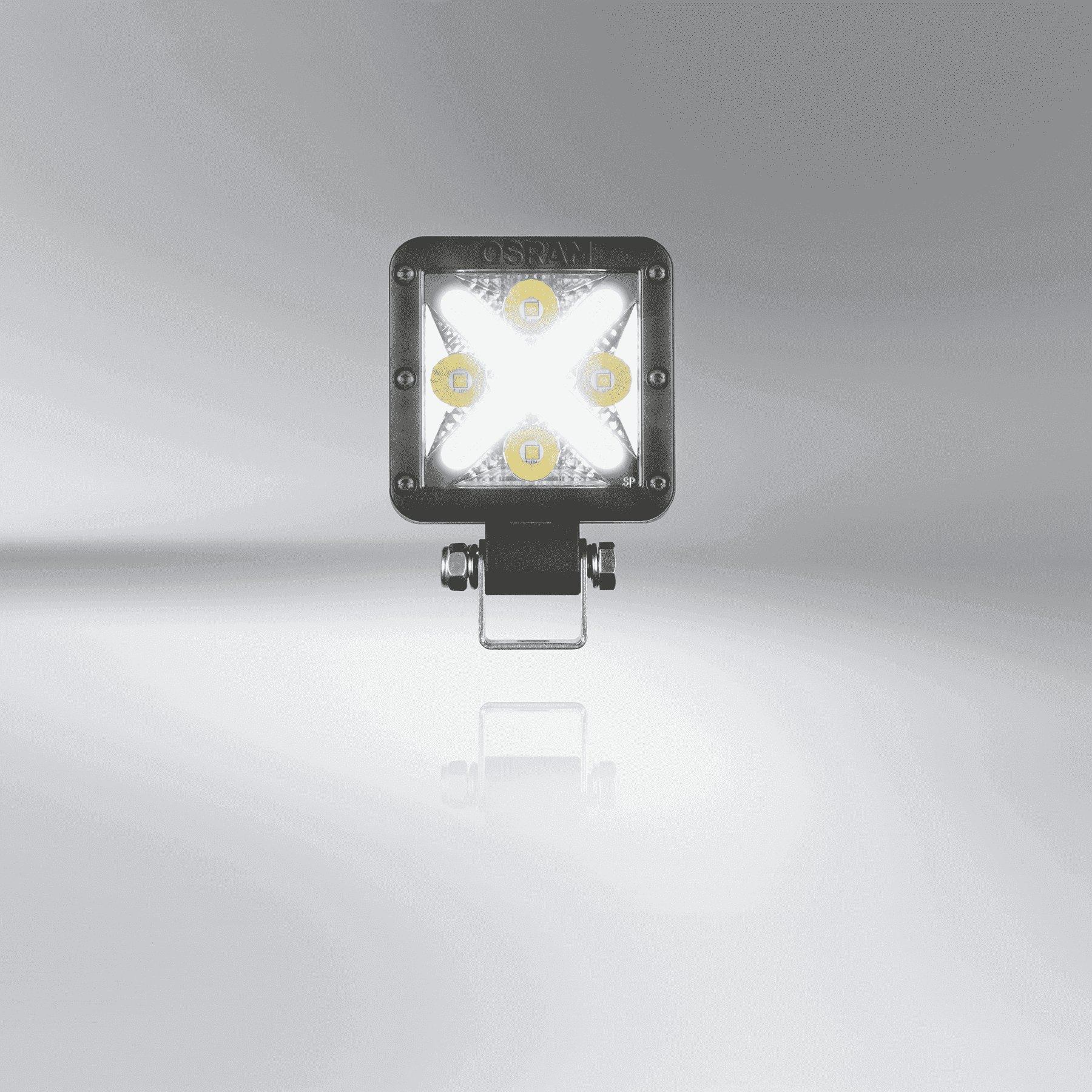 OSRAM LEDriving® Cube-X Wide & Accent with daytime running lights X SHAPE work lights reversing lights